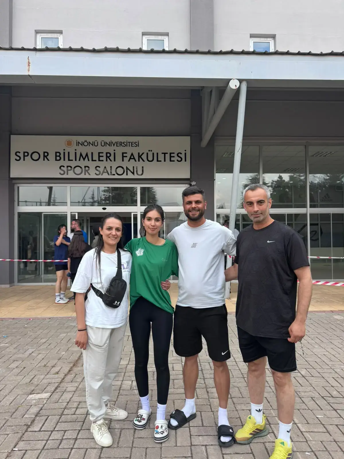 Yeşilova Spor Akademisi eğitmen kadrosu kadın BESYO adayıyla